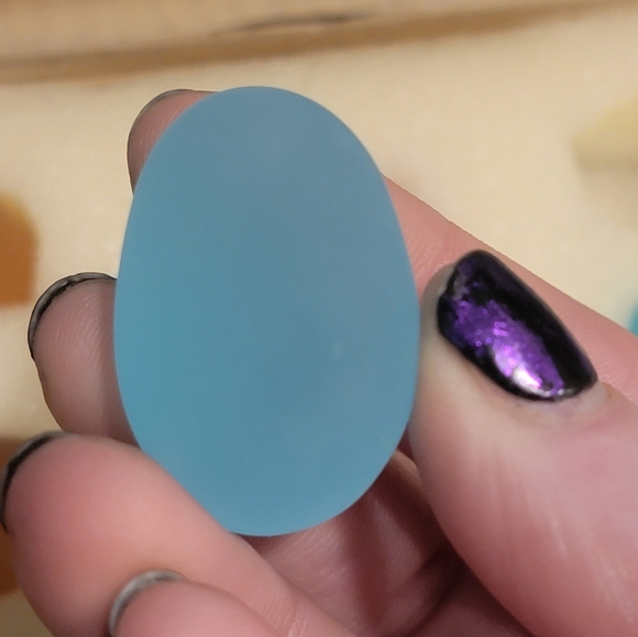 Lillian Vernon Decorative 12 piece Easter Eggs Scatters with Box - Picture 5 of 7